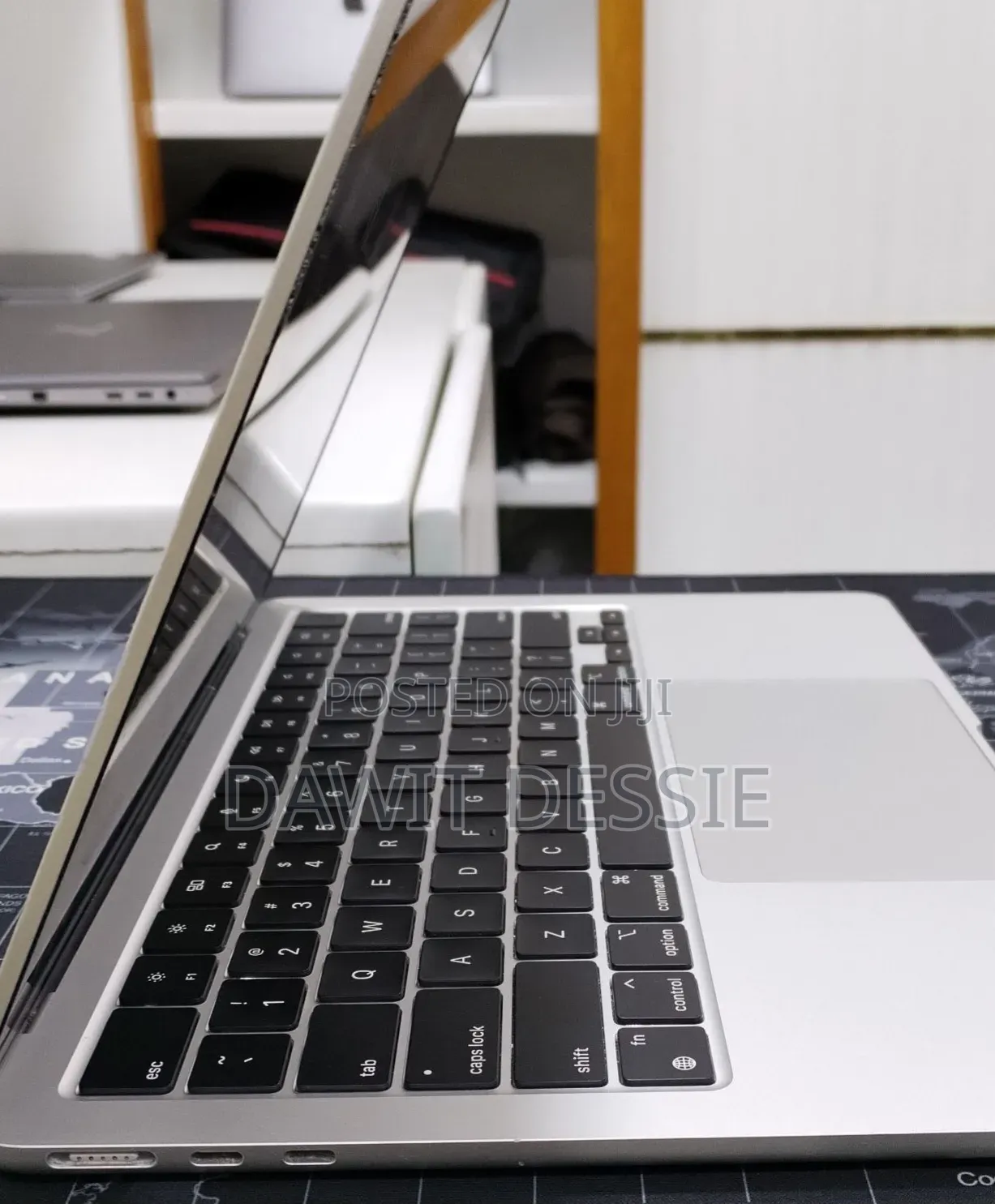 New Laptop Apple MacBook Air 2022 M2 8GB Apple M2 SSD 256GB