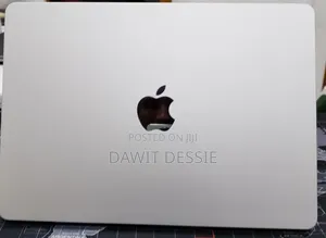 New Laptop Apple MacBook Air 2022 M2 8GB Apple M2 SSD 256GB