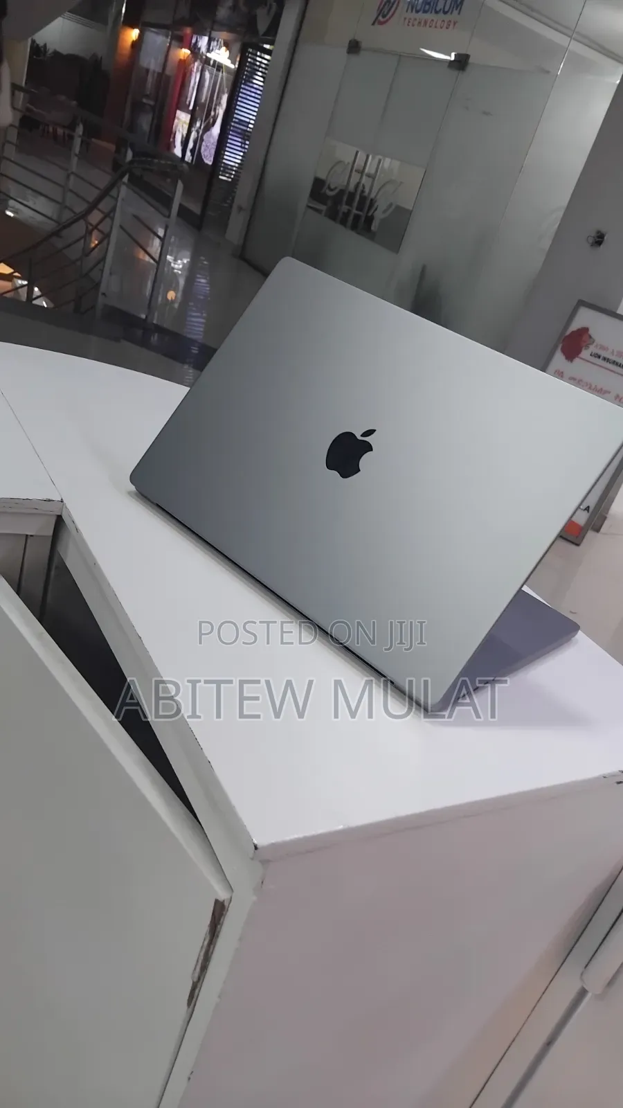 New Laptop Apple MacBook Pro 2021 M1 32GB Apple M1 Pro SSD 1T
