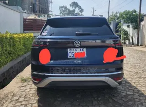 Volkswagen ID.6 2024 Blue