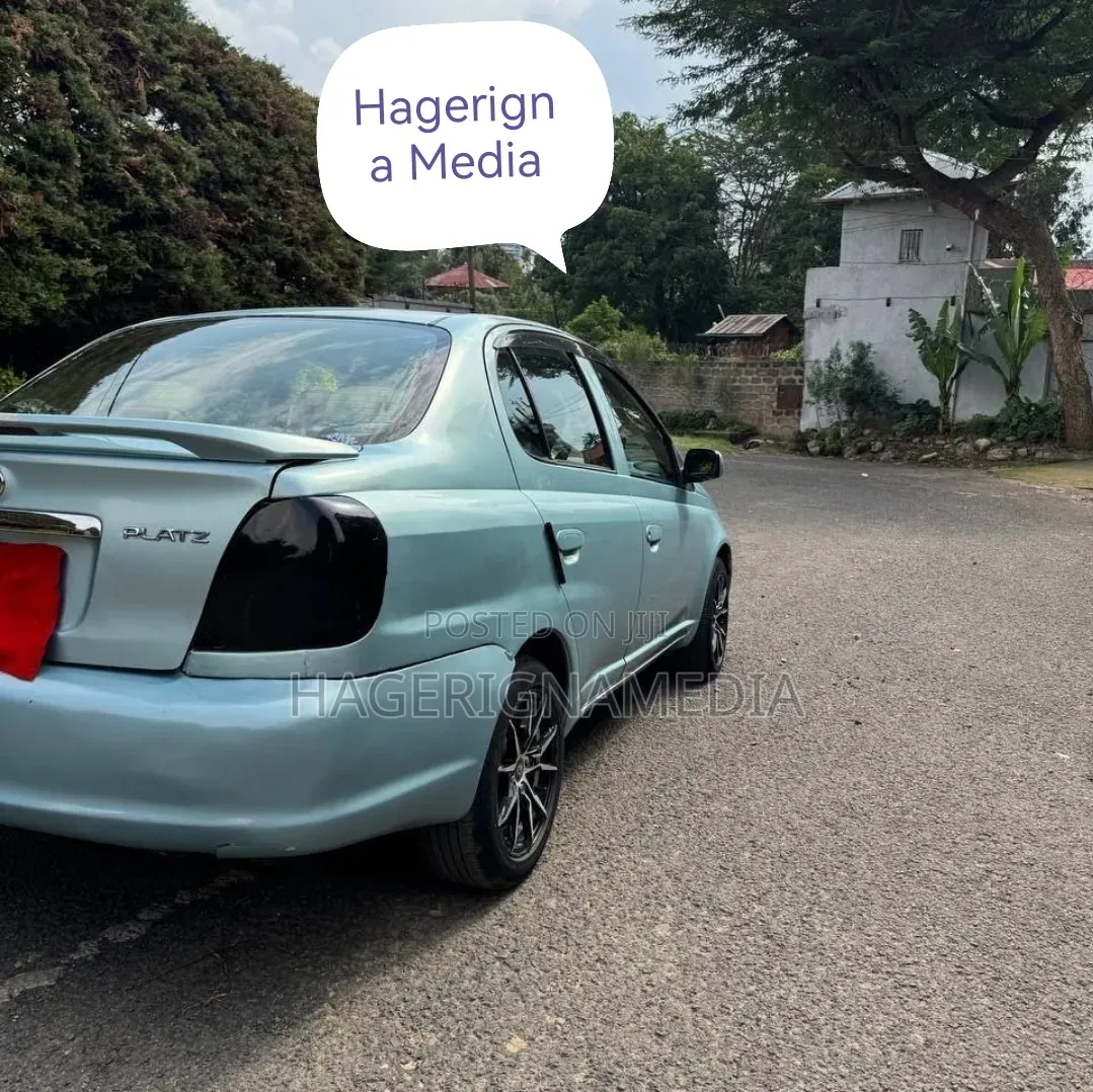 Toyota Platz 2005 Green