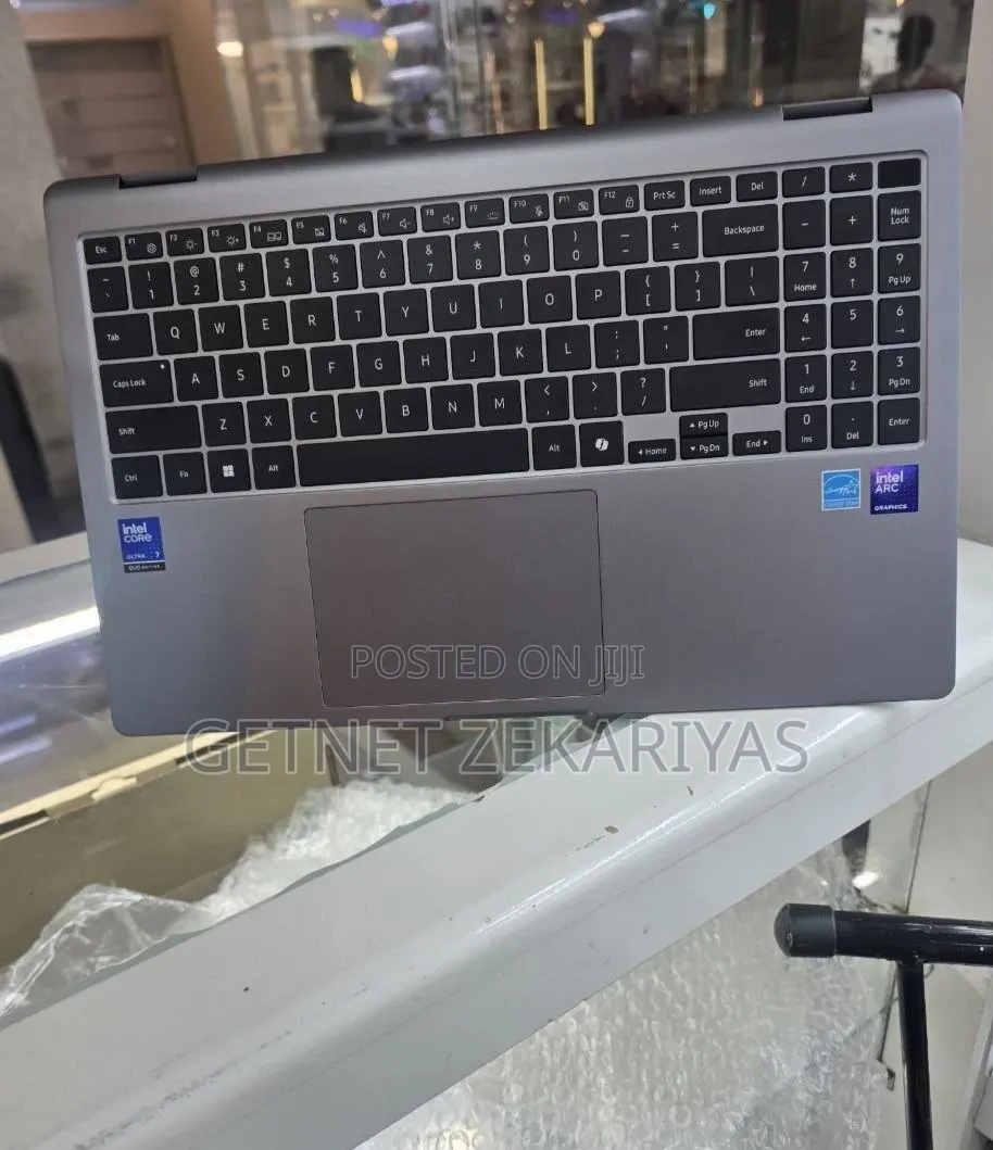 New Laptop Samsung NP-X360 16GB Intel Core Ultra 7 SSD 512GB