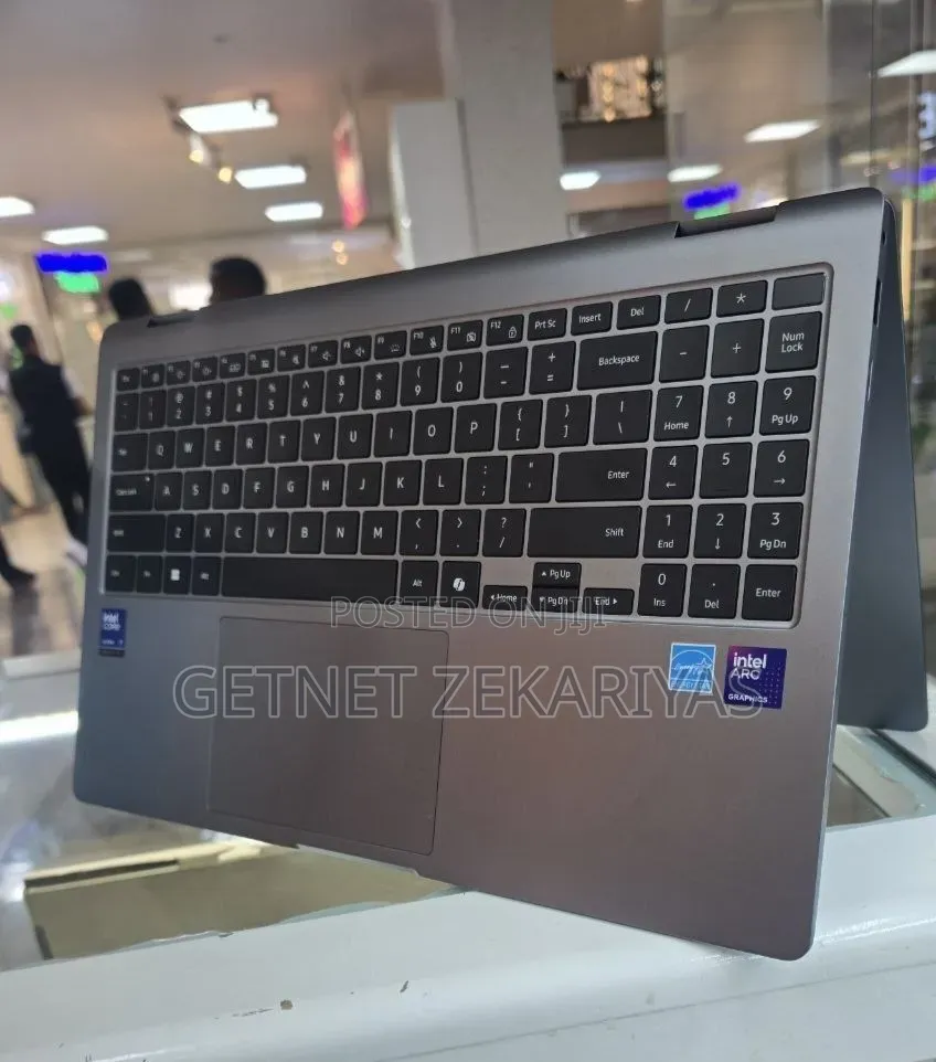 New Laptop Samsung NP-X360 16GB Intel Core Ultra 7 SSD 512GB