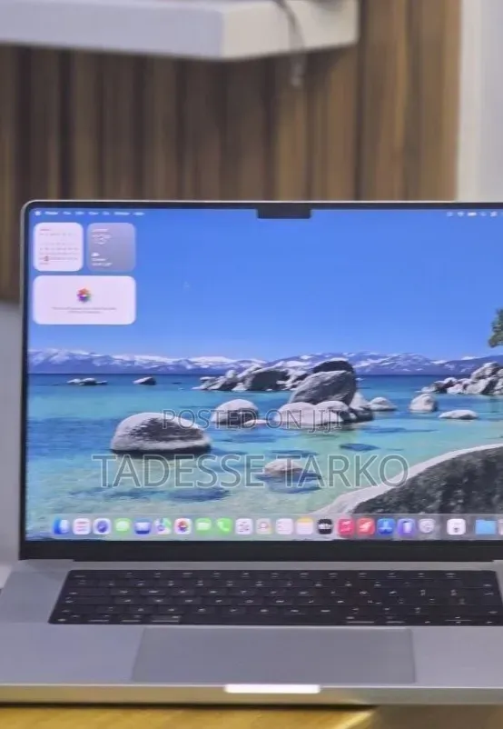 New Laptop Apple MacBook Pro 2021 M1 32GB Apple M1 Pro SSD 512GB