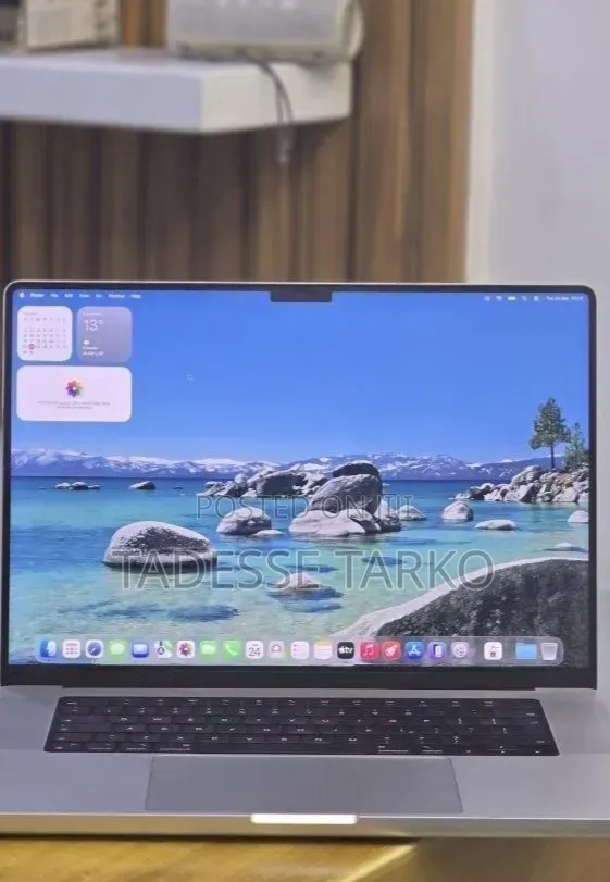 New Laptop Apple MacBook Pro 2021 M1 32GB Apple M1 Pro SSD 512GB