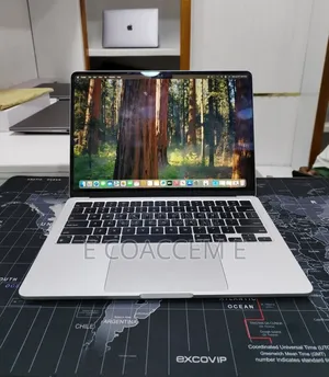 New Laptop Apple MacBook 8GB SSD 256GB