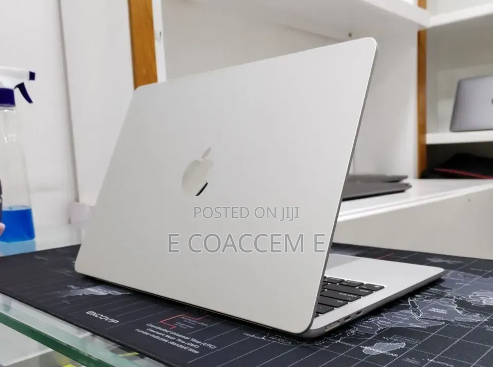 New Laptop Apple MacBook 8GB SSD 256GB