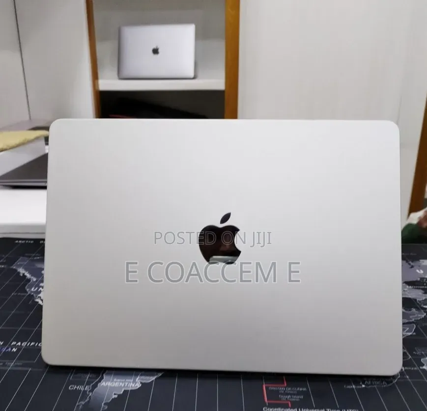 New Laptop Apple MacBook 8GB SSD 256GB