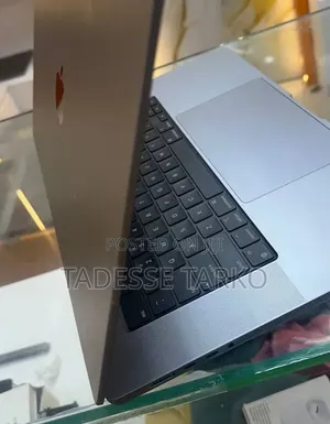 New Laptop Apple MacBook Pro 2021 M1 16GB Apple M1 Pro SSD 512GB