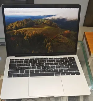 New Laptop Apple MacBook Air 2019 8GB Intel Core i5 SSD 256GB
