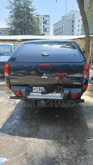 Mitsubishi L200 2009 Black