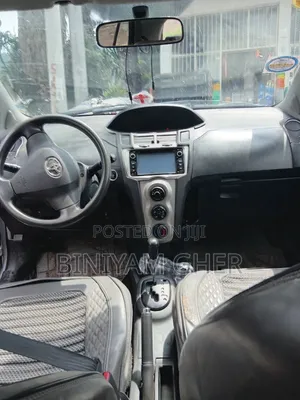 Toyota Yaris 2008 Gray