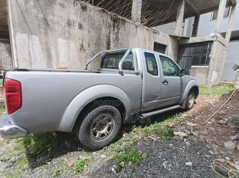 Nissan Navara 2007 Silver