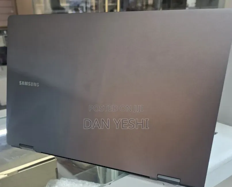 New Laptop Samsung NP-X360 16GB Intel Core Ultra 7 SSD 512GB
