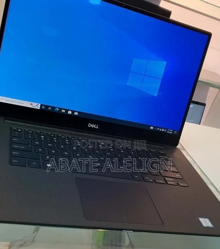 New Laptop Dell XPS 15 16GB Intel Core i9 SSD 512GB