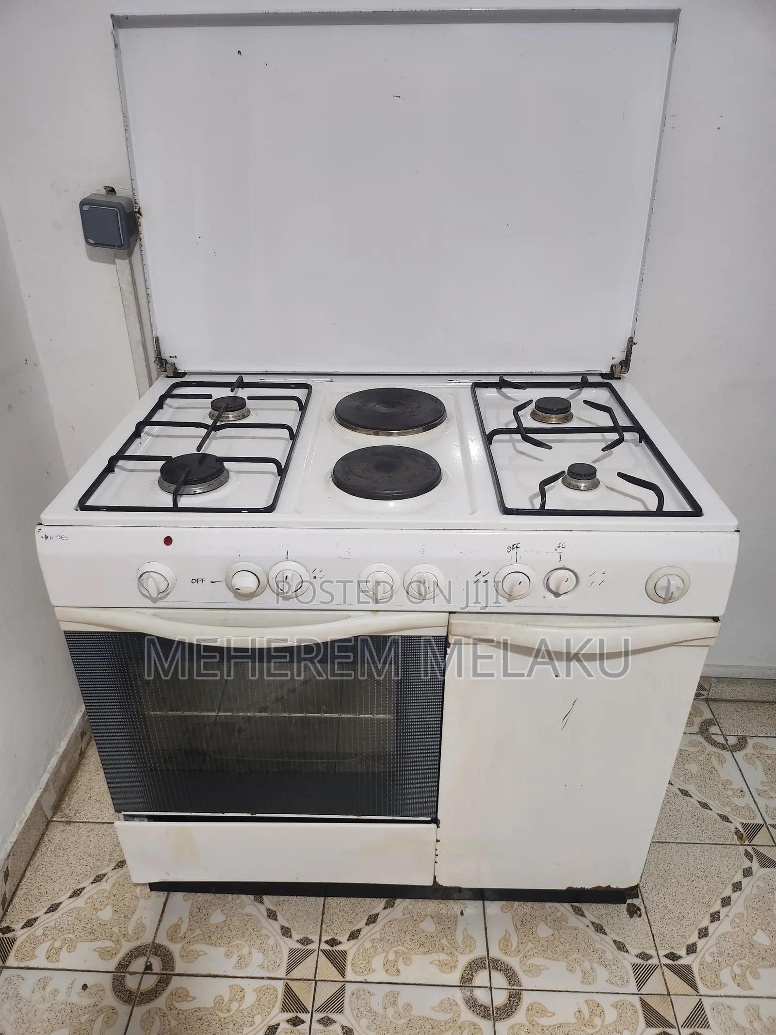 Stove With Cylinder