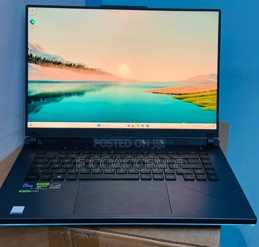 New Laptop Asus 16GB Intel Core i9 SSD 1T