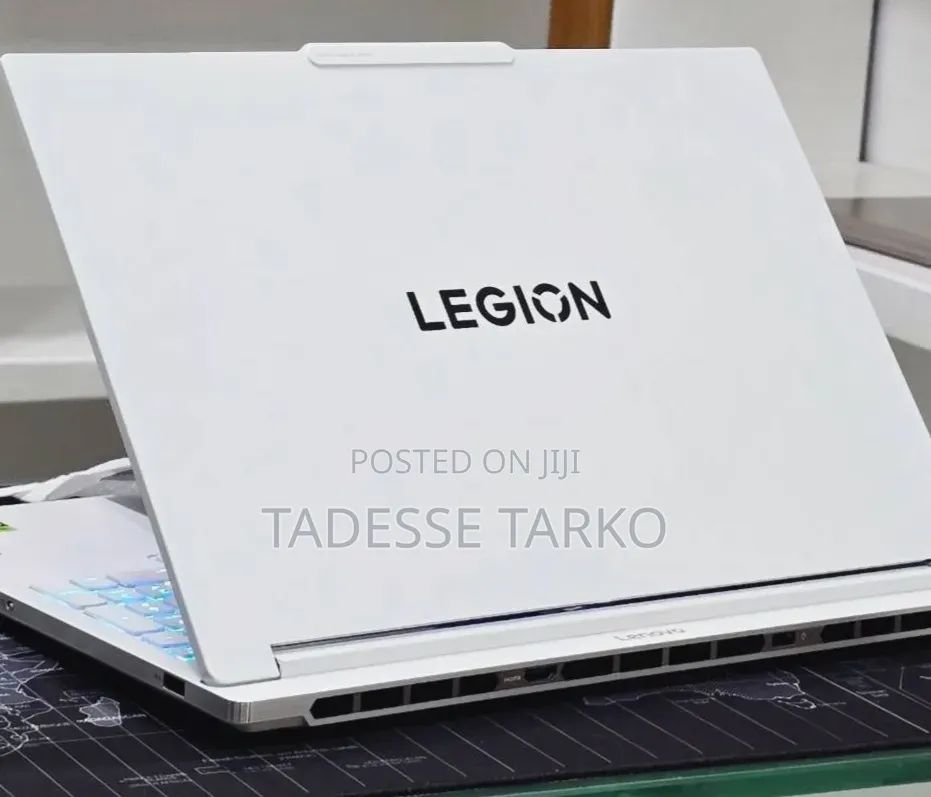 New Laptop Lenovo Legion Pro 7 32GB Intel Core Ultra 7 SSD 1T