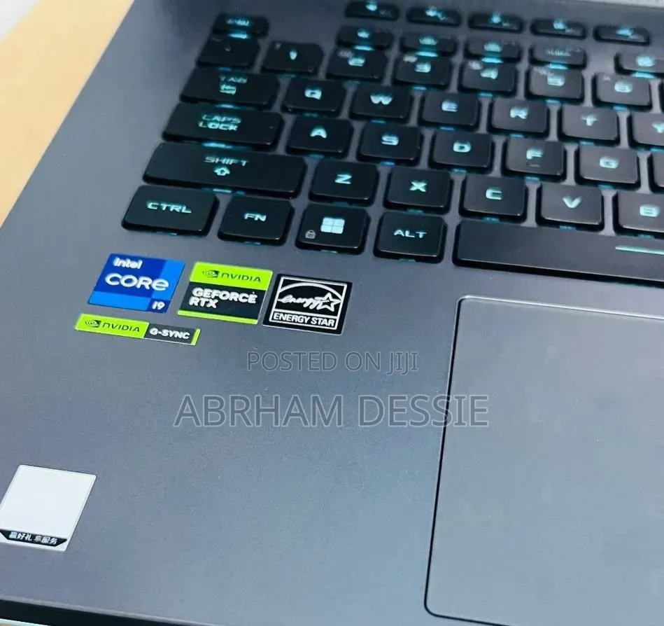 New Laptop Asus 16GB Intel Core i9 SSD 1T