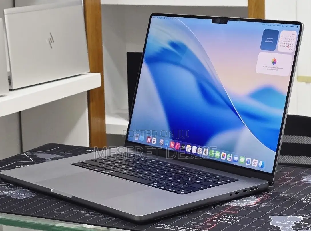 New Laptop Apple MacBook Pro 2021 M1 64GB Apple M1 Pro SSD 1T