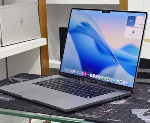 New Laptop Apple MacBook Pro 2021 M1 64GB Apple M1 Pro SSD 1T