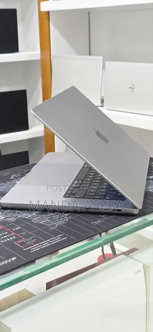 New Laptop Apple MacBook Pro 2021 M1 64GB Apple M1 Max SSD 1T