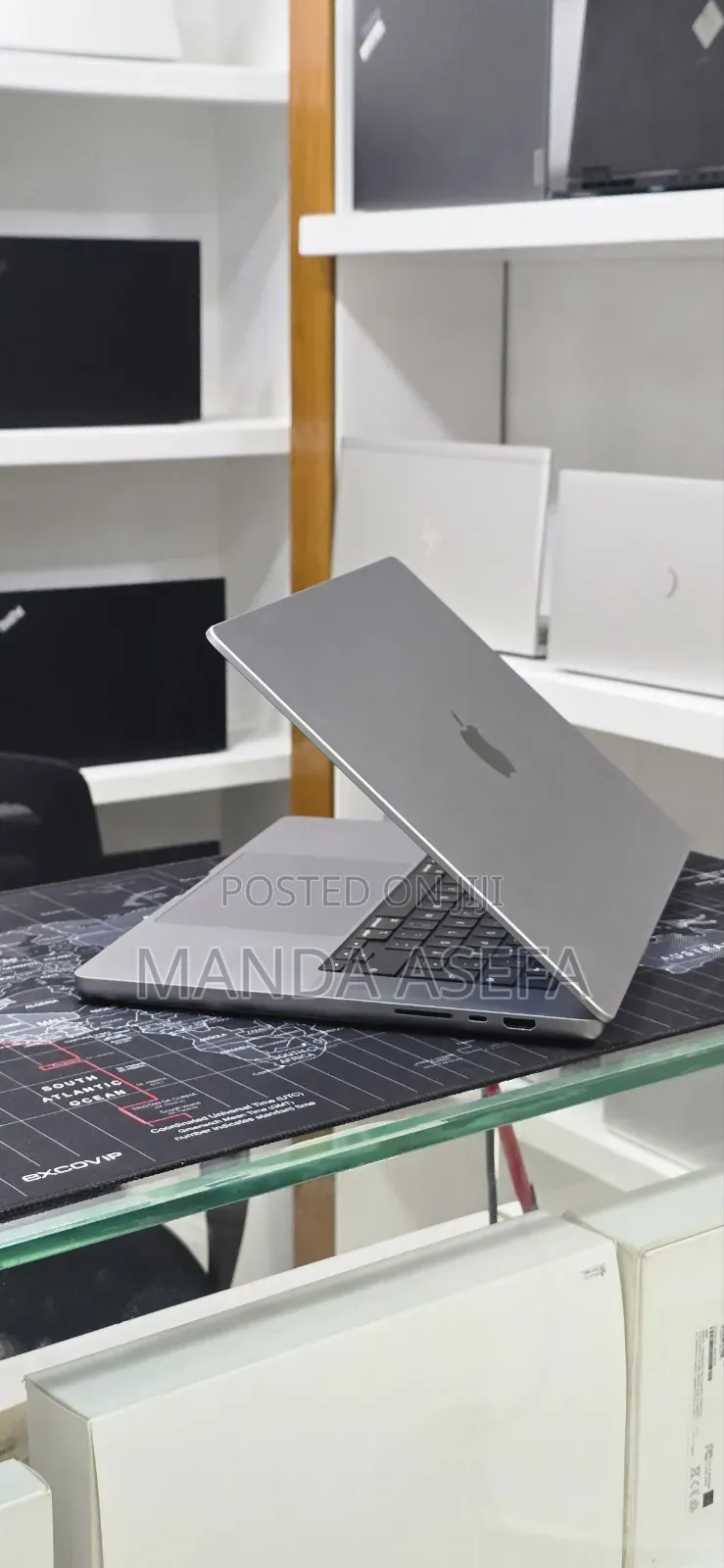 New Laptop Apple MacBook Pro 2021 M1 64GB Apple M1 Max SSD 1T