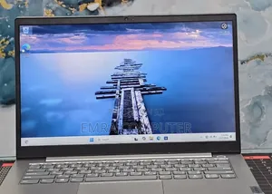 New Laptop Lenovo 8GB Intel Core i5 SSD 512GB