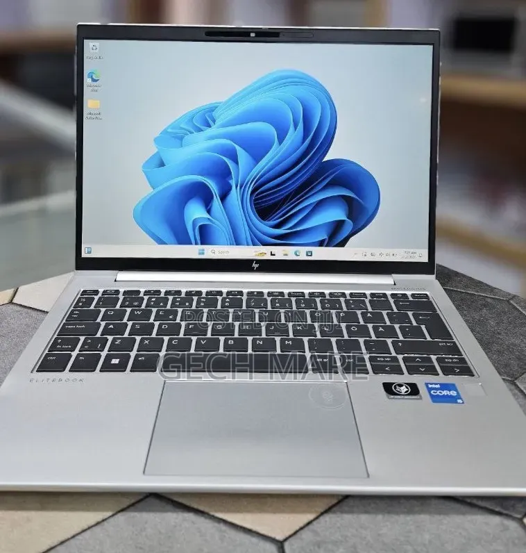 New Laptop HP EliteBook 830 G9 16GB Intel Core i5 SSD 512GB