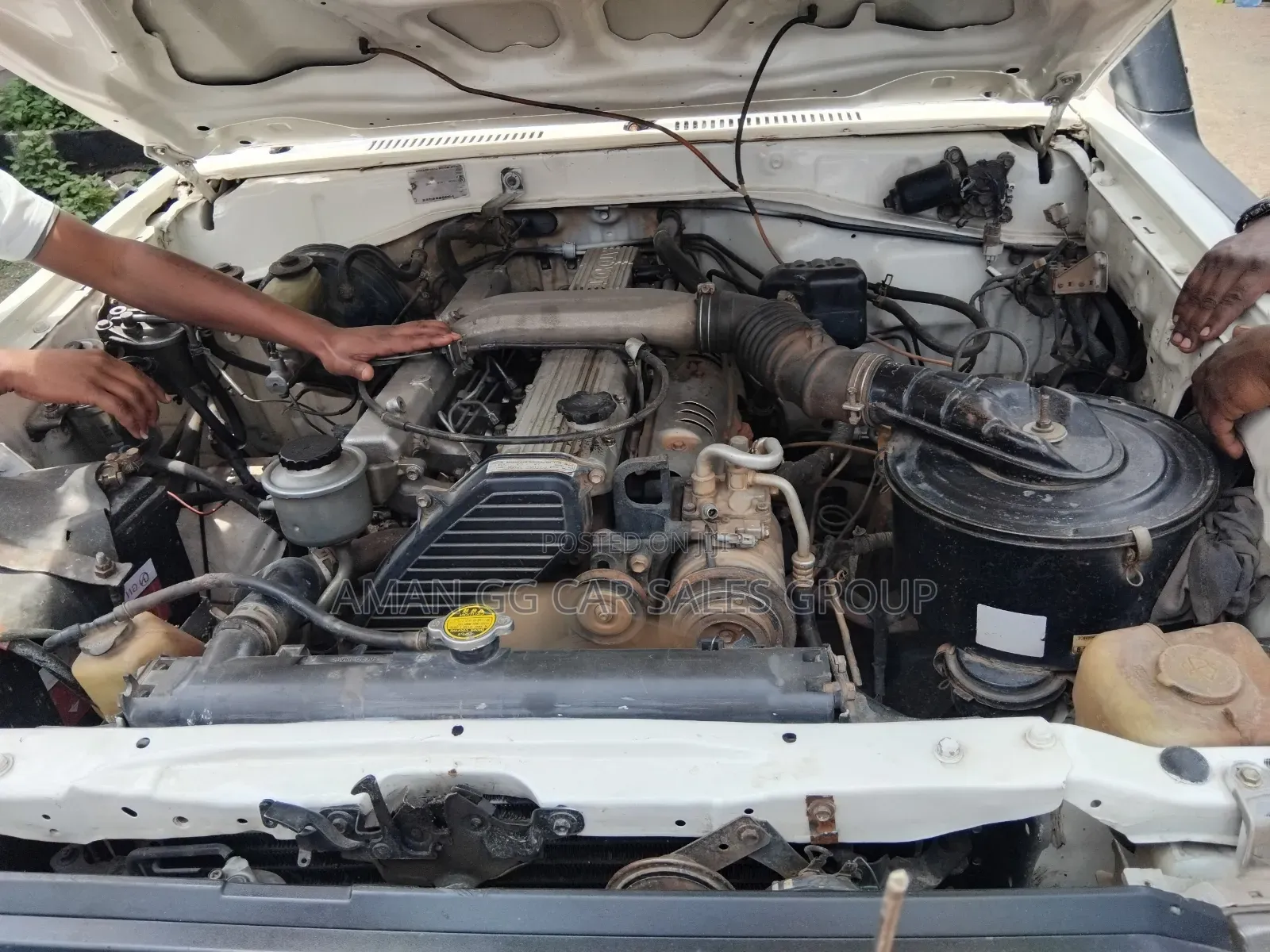 Toyota Land Cruiser 2002 White