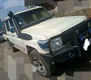 Toyota Land Cruiser 2018 White