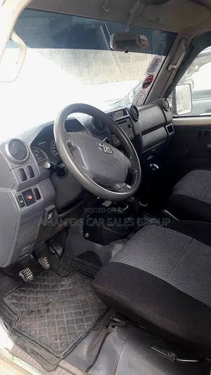 Toyota Land Cruiser 2018 White