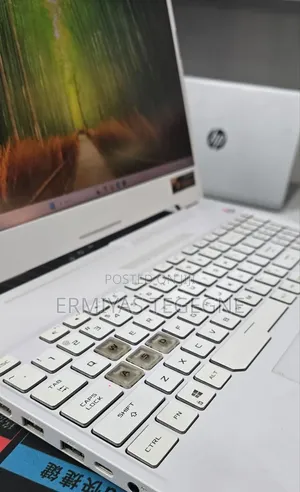 New Laptop Asus ROG Strix G15 16GB Intel Core Ultra 9 SSD 512GB