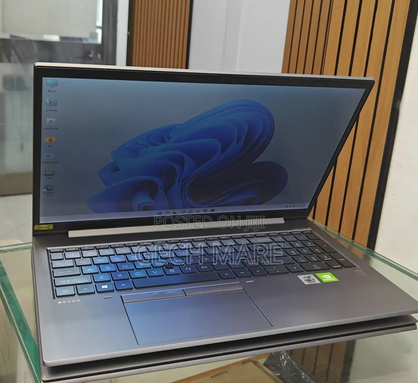 New Laptop HP ZBook 14 16GB Intel Core i7 SSD 512GB