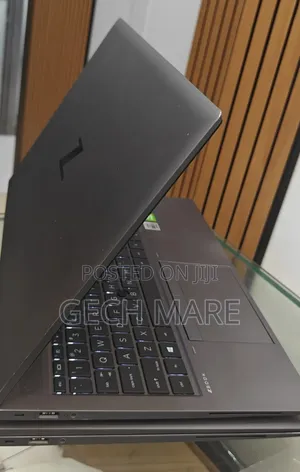 New Laptop HP ZBook 14 16GB Intel Core i7 SSD 512GB