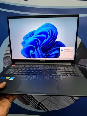 New Laptop Asus VivoBook 15 X505BA 16GB Intel Core i7 SSD 512GB