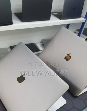 New Laptop Apple MacBook Air 2020 M1 8GB Apple M1 SSD 256GB