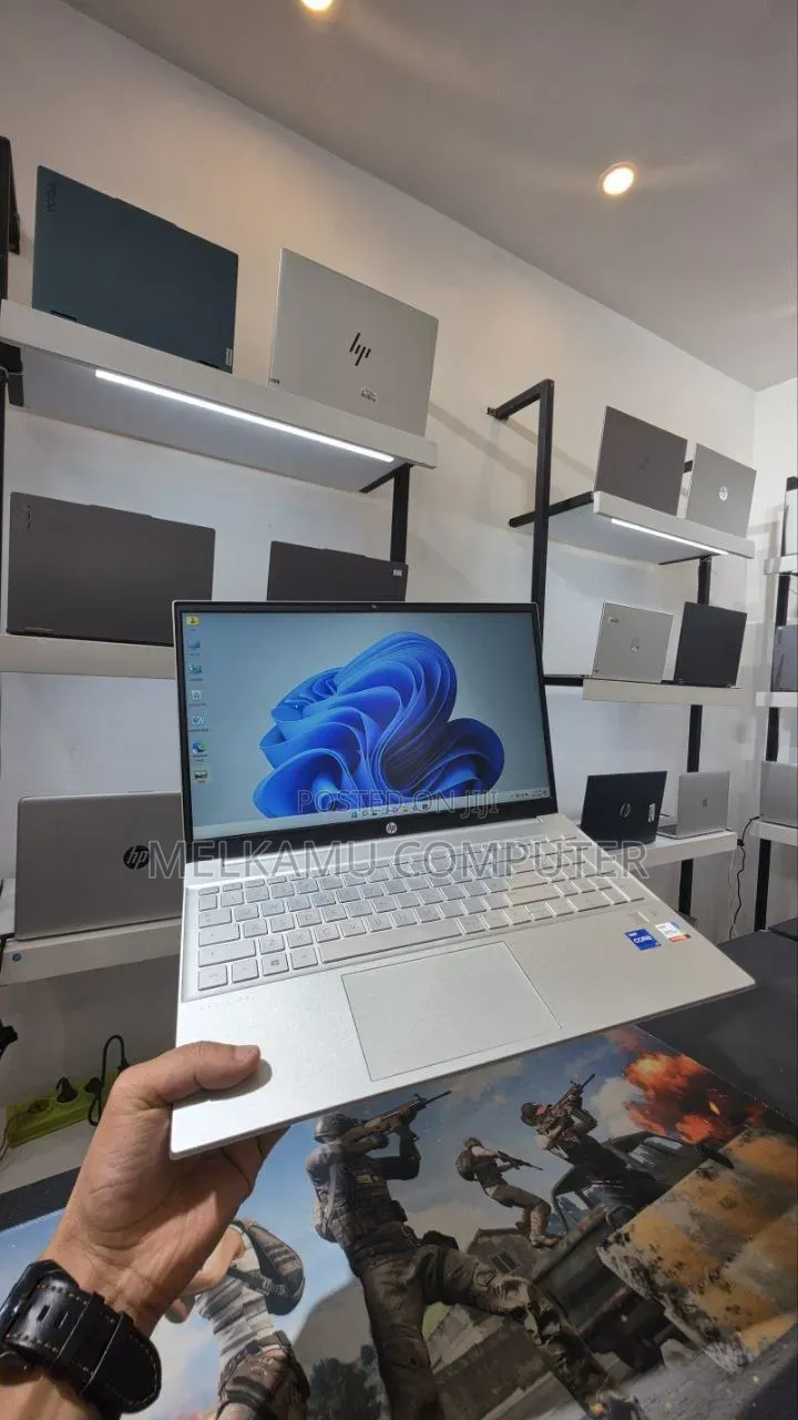 New Laptop HP Pavilion 15 16GB Intel Core i7 SSD 512GB