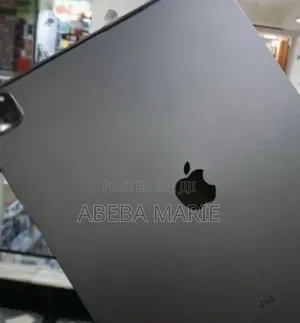 New Apple iPad Pro 12.9 (2021) 128 GB