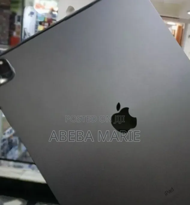 New Apple iPad Pro 12.9 (2021) 128 GB
