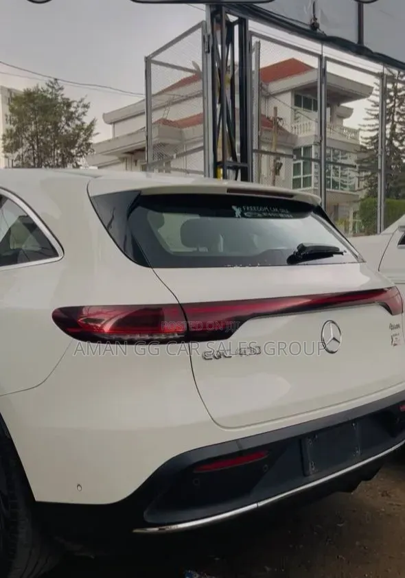 New Mercedes-Benz EQC EQC400 4MATIC 2023 White