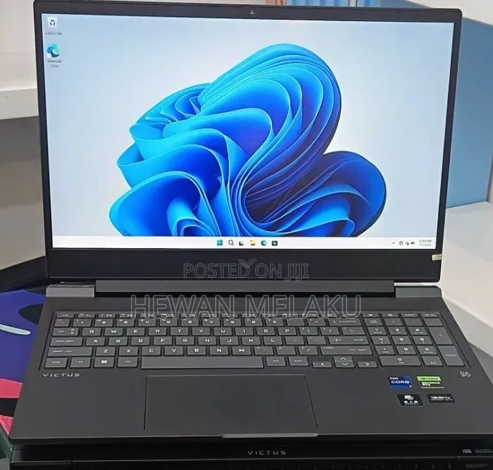 New Laptop HP Victus 16 16GB Intel Core i7 SSD 1T
