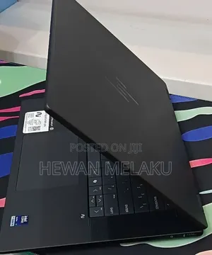 New Laptop HP OmniBook X Flip 14" 16GB Intel Core Ultra 7 SSD 1T