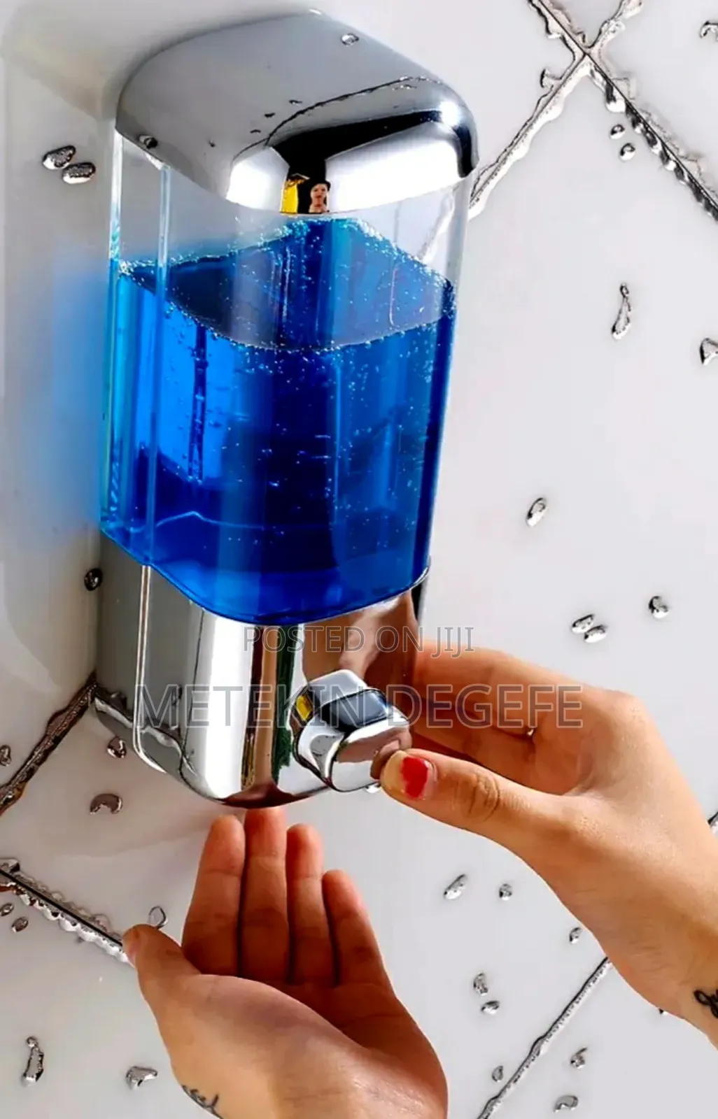 Yigao Brand Wall-Mounted Liquid Dispenser Features a Polished ኸ