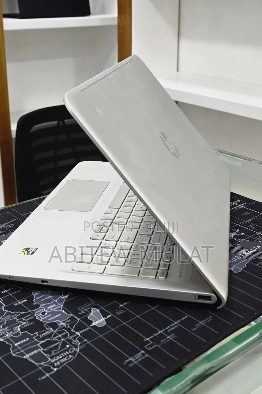 New Laptop HP Envy 15 12GB Intel Core i5 HDD+SSD 1T