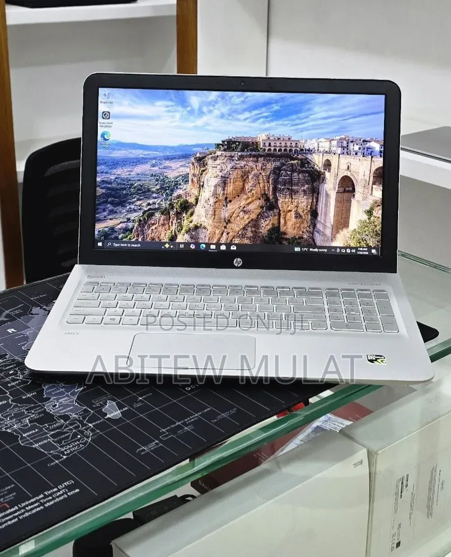 New Laptop HP Envy 15 12GB Intel Core i5 HDD+SSD 1T