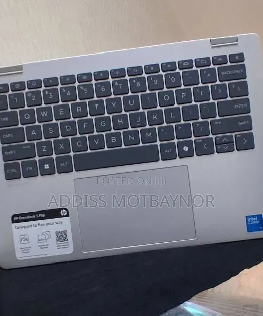 New Laptop HP OmniBook 5 Flip 16GB Intel Core Ultra 7 SSD 512GB