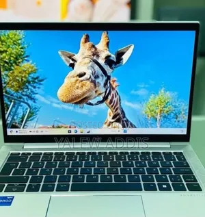 New Laptop HP EliteBook 830 G8 16GB Intel Core i5 SSD 512GB