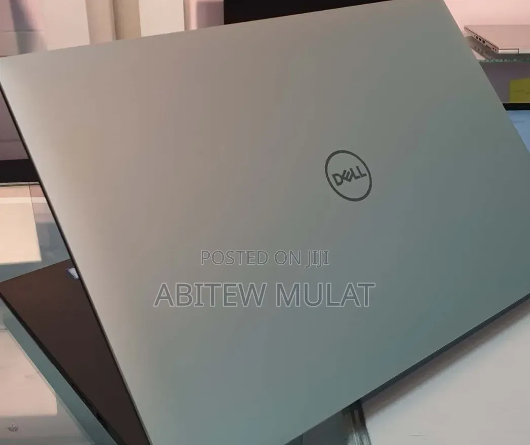 New Laptop Dell XPS 15 16GB Intel Core i9 SSD 512GB