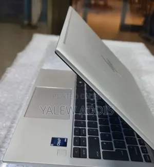 New Laptop HP EliteBook 830 G9 16GB Intel Core i5 SSD 512GB
